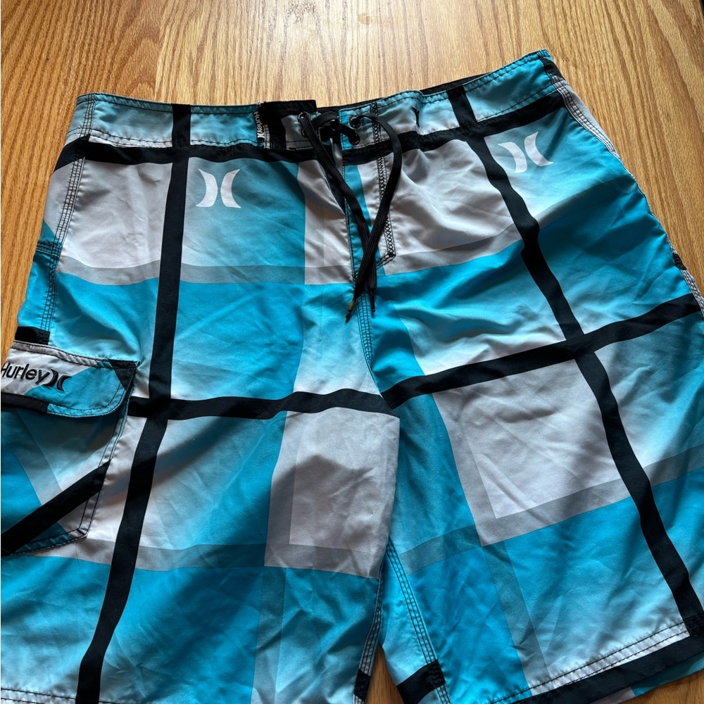 Hurley Men's Board Shorts Size 38 Blue Plaid Quick Drying Water Activities